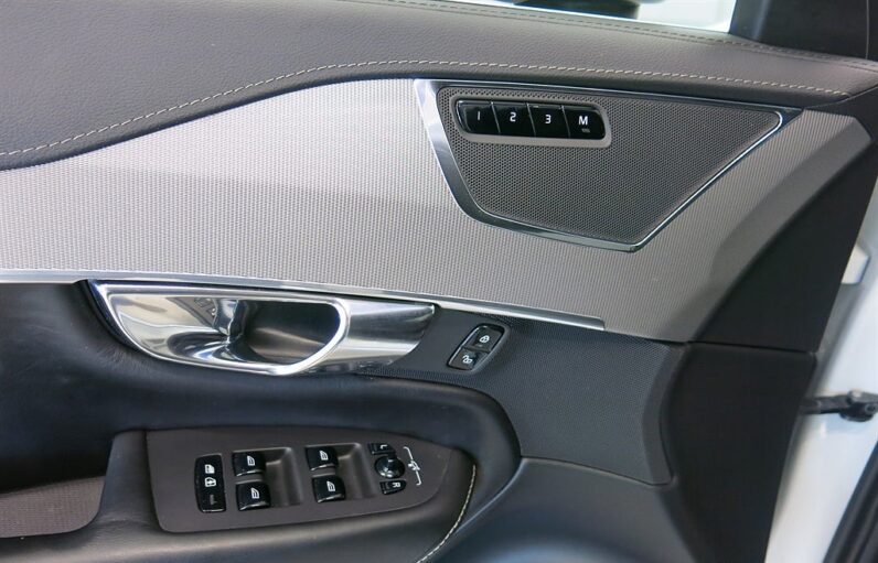 
								2019 Volvo XC90 T8 AWD TE R-Design 7 Seats Air suspension Leather full									