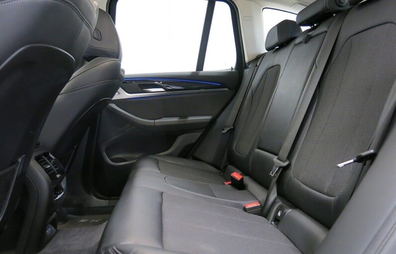 
								2021 BMW X3 xDrive 20d 190hp Aut. Navi V-Wheel full									