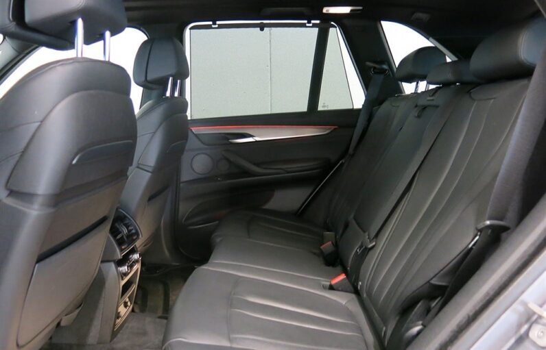 
								2014 BMW X5 M50d xDrive 381hp Navi V-Wheels full									