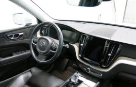 2022 Volvo XC60 T6 AWD PHEV B 340hp Leather Panorama