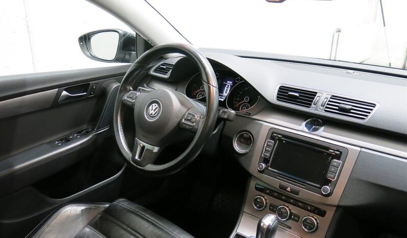 
								2014 Volkswagen Passat 2.0 TDI 170hp DSG Leather full									