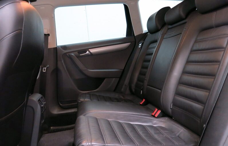 
								2014 Volkswagen Passat 2.0 TDI 170hp DSG Leather full									