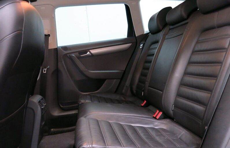 
								2014 Volkswagen Passat 2.0 TDI 170hp DSG Leather full									