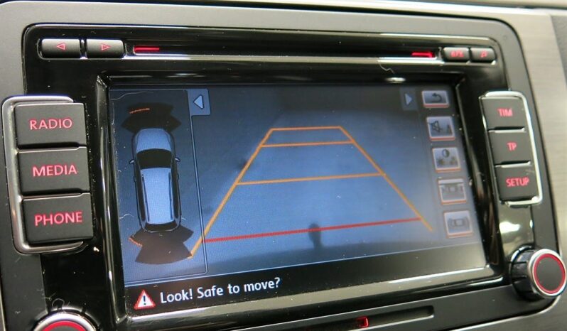 
								2014 Volkswagen Passat 2.0 TDI 170hp DSG Leather full									