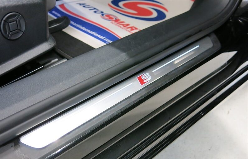 
								2021 Audi A6 40 TDI Quattro 204hp S Line V-Wheel Heater Aut full									